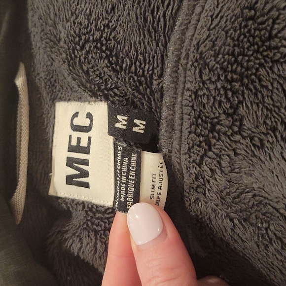 MEC spring/fall jacket - Picture 3 of 3
